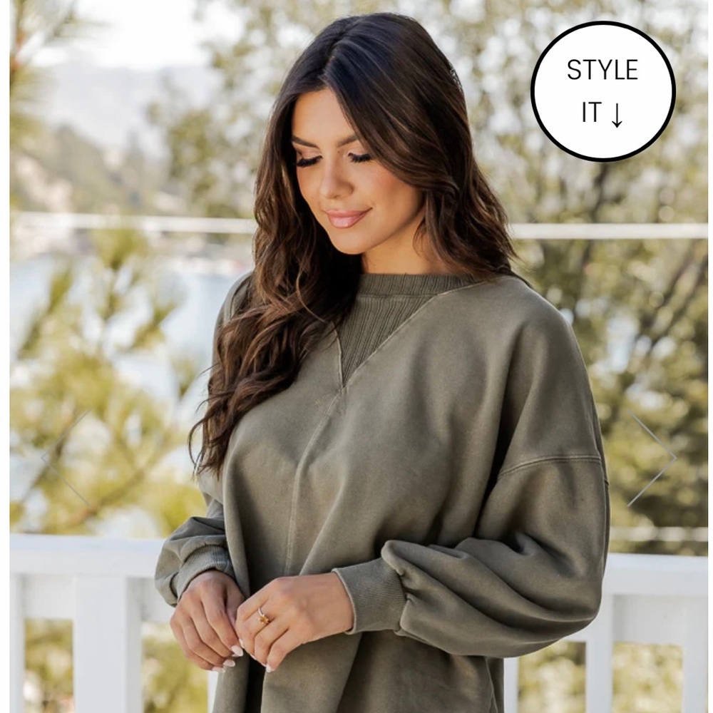 Brand New Pink Lily The Colors Of Fall Olive Acid Wash Pullover Size Small
